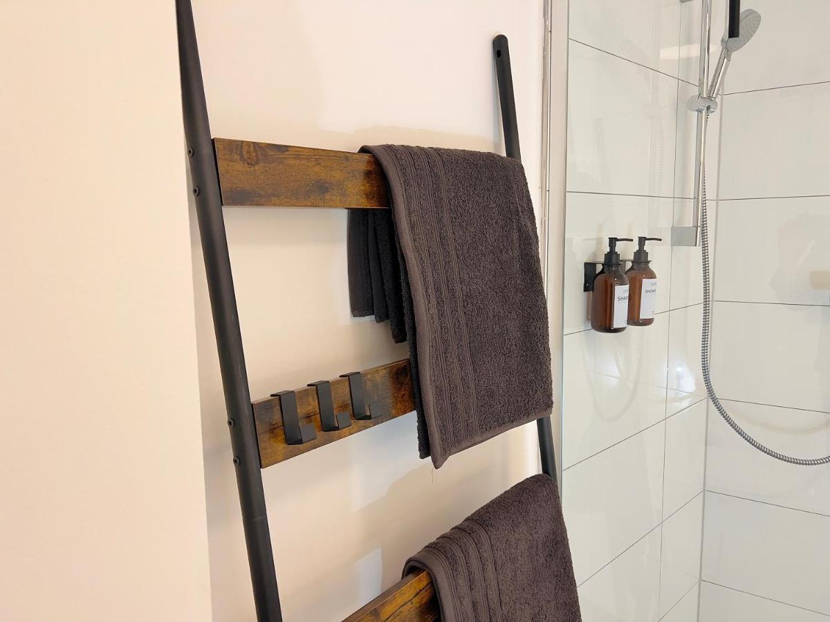 Bunker Zentral Messe Business Apartment Essen Bagian luar foto